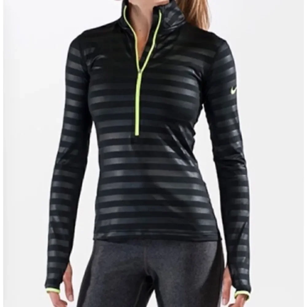 Nike Woman Pro Hyperwarm Half Zip Drifit Pullover Sozr M